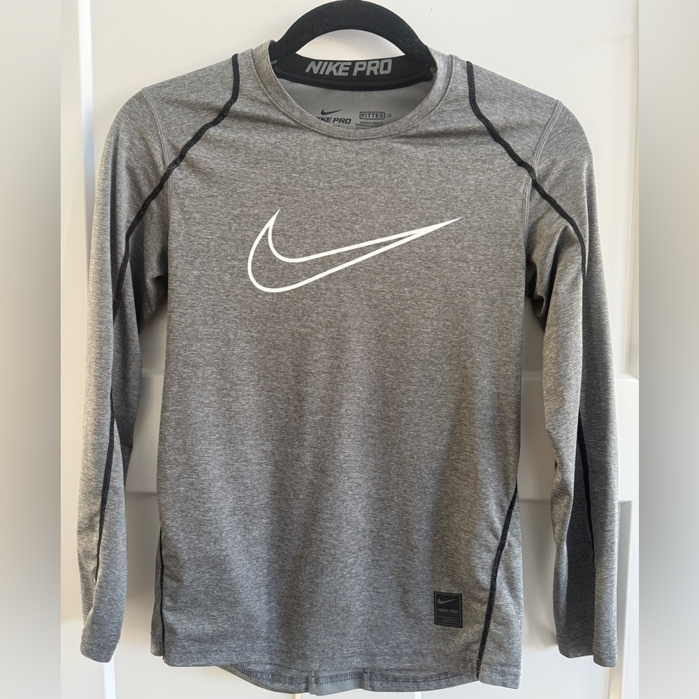 Nike Mens Grey Long Sleeve Shirt Pro Dri-Fit Fitted Size Medium B5